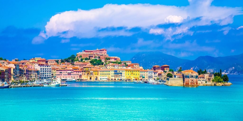 Charter-yacht-catamarano-Elba-Portoferraio-Harbour-1024×510